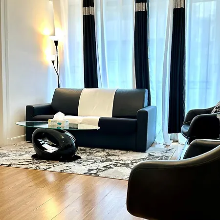 Champs Elysees Apartment 4-3